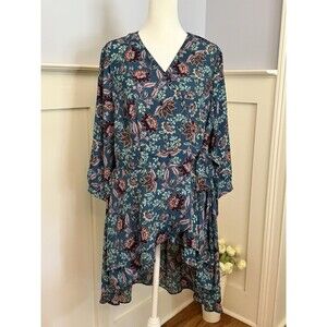 Torrid Women's Georgette Midnight Floral V-Neck Wrap Tunic Top Size 00